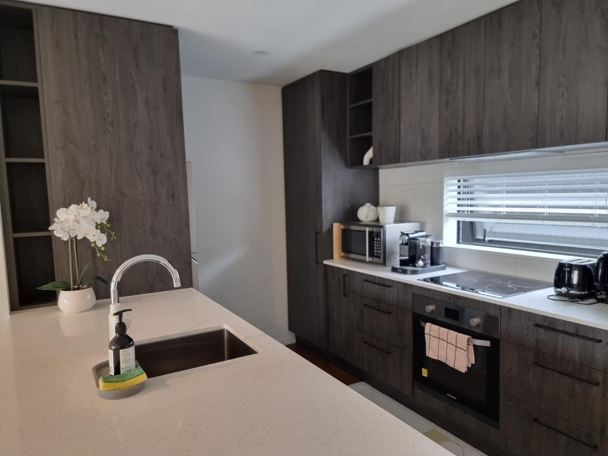 Addington Townhouse With Carpark 8Mins Walk To Hagley Park South Villa Christchurch Eksteriør billede